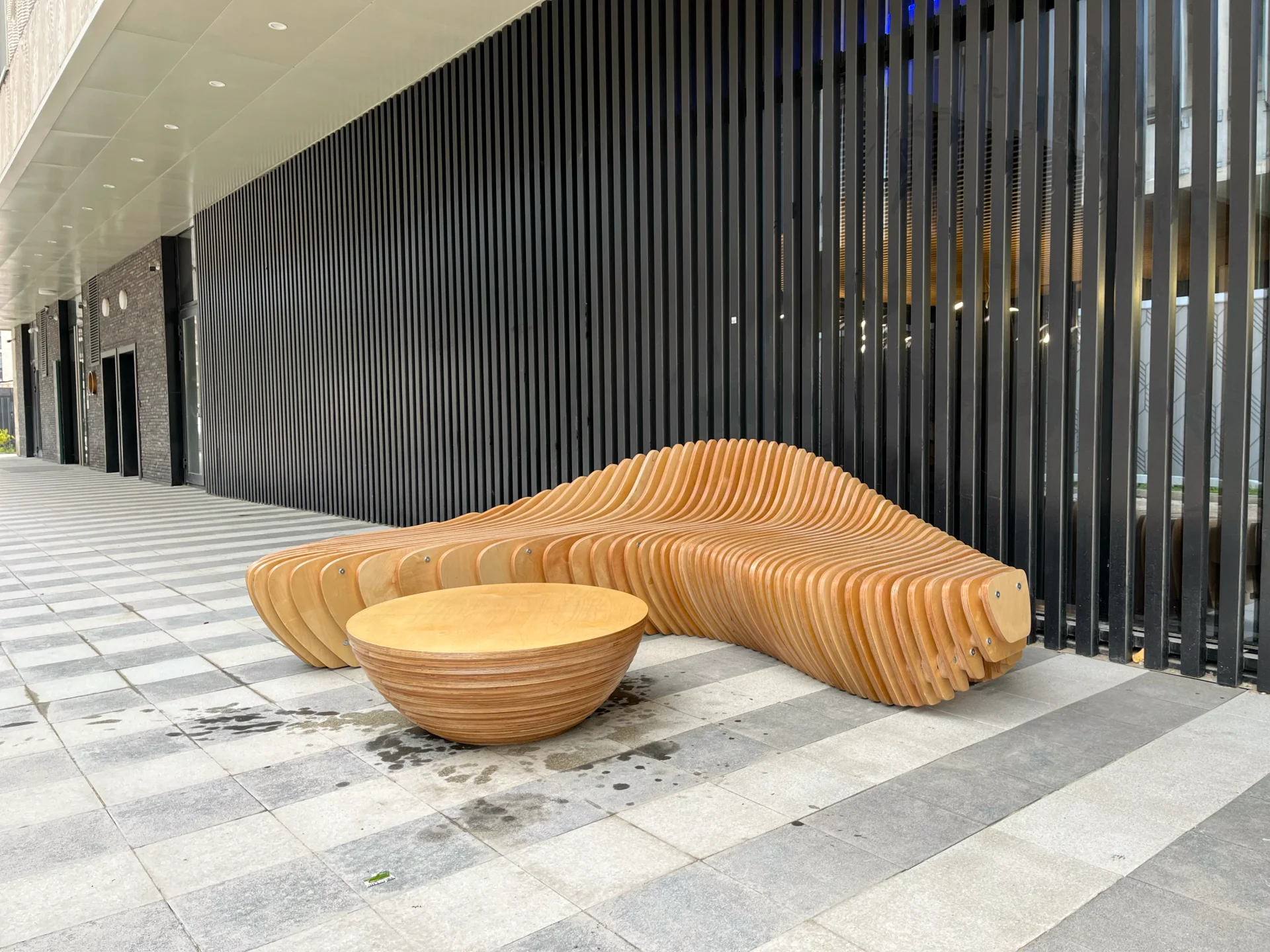 Parametric Bench L for residential complex Eleven